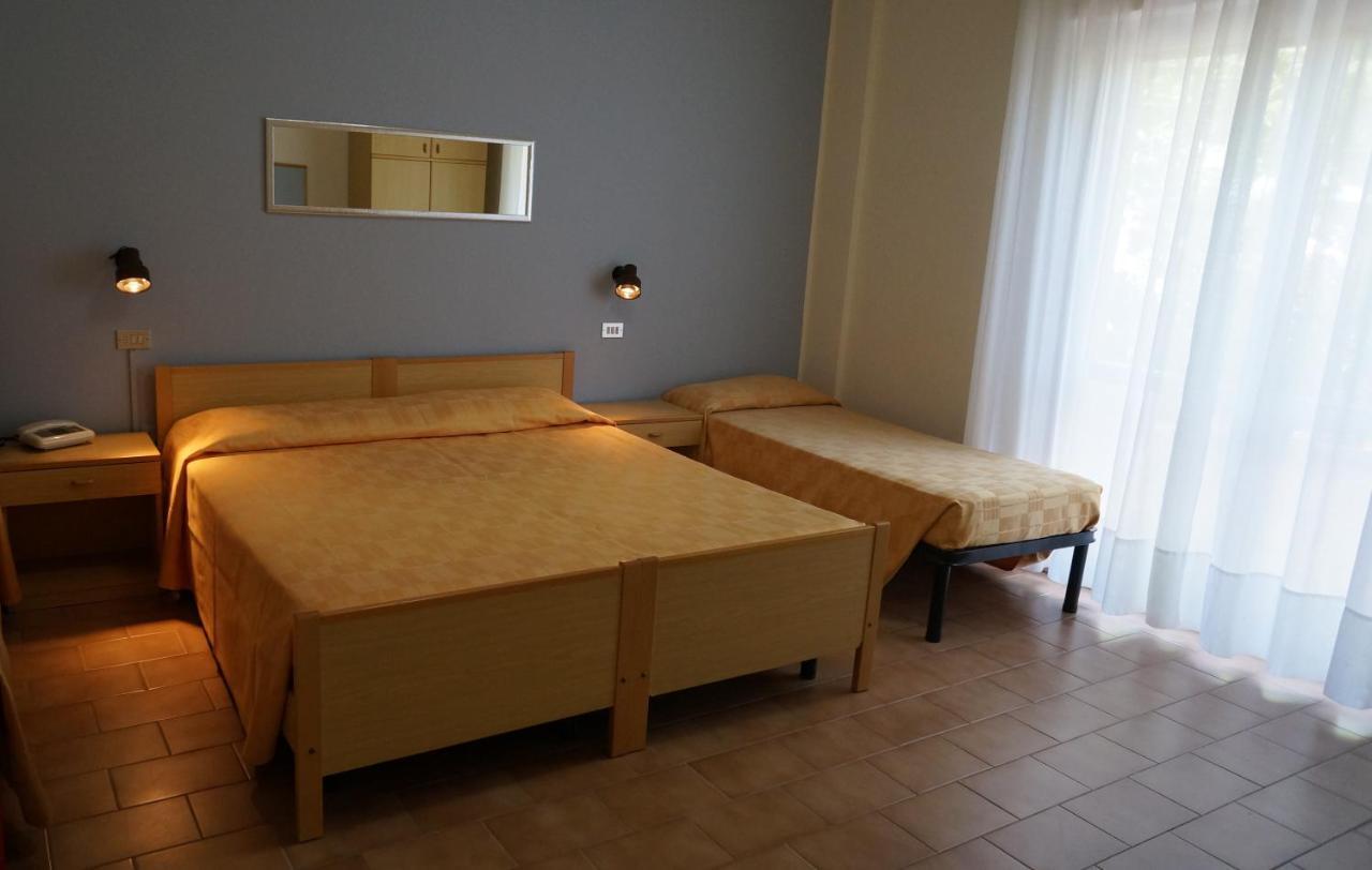 Hotel Quattropalme Tortoreto Dış mekan fotoğraf