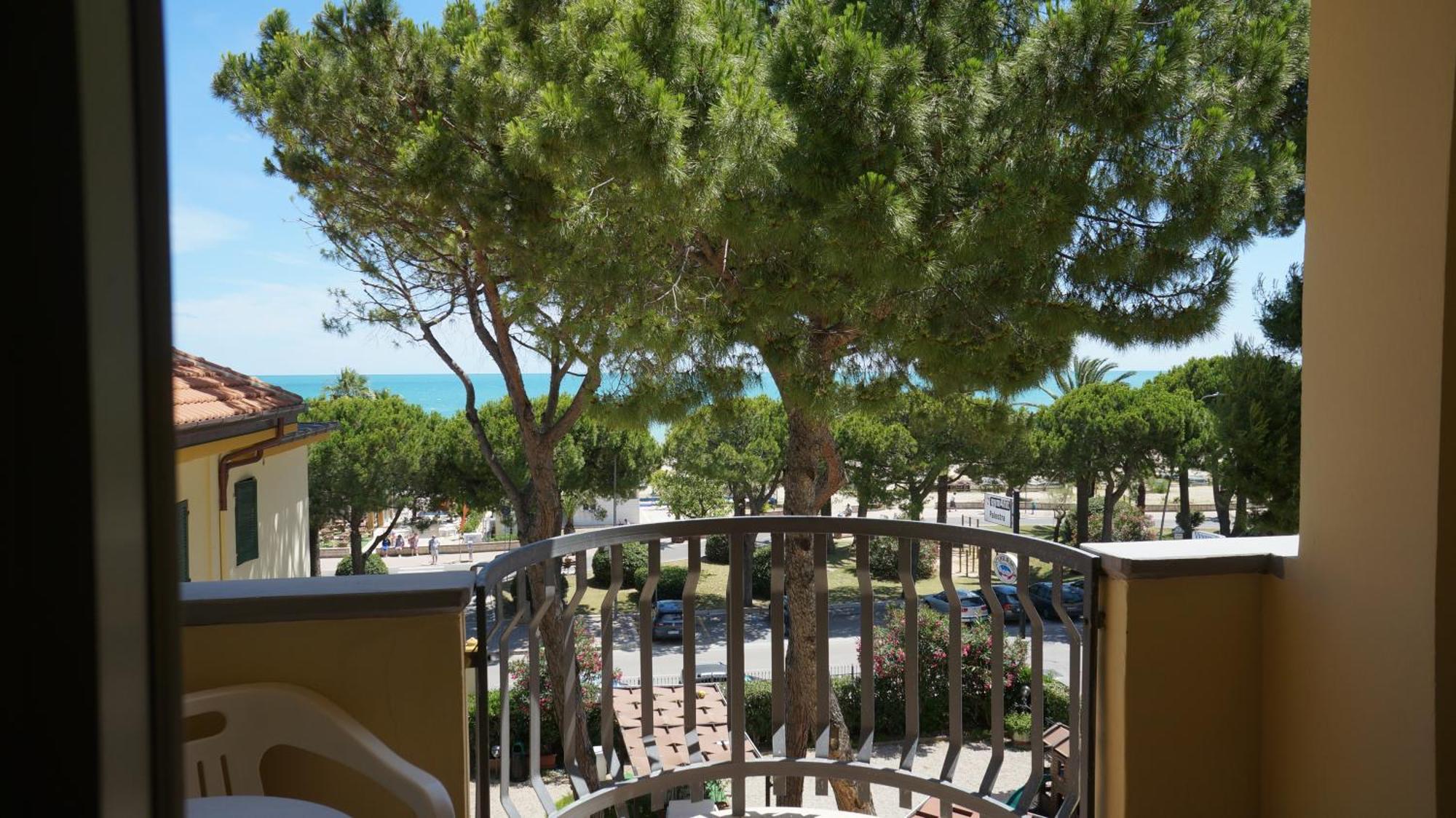 Hotel Quattropalme Tortoreto Dış mekan fotoğraf