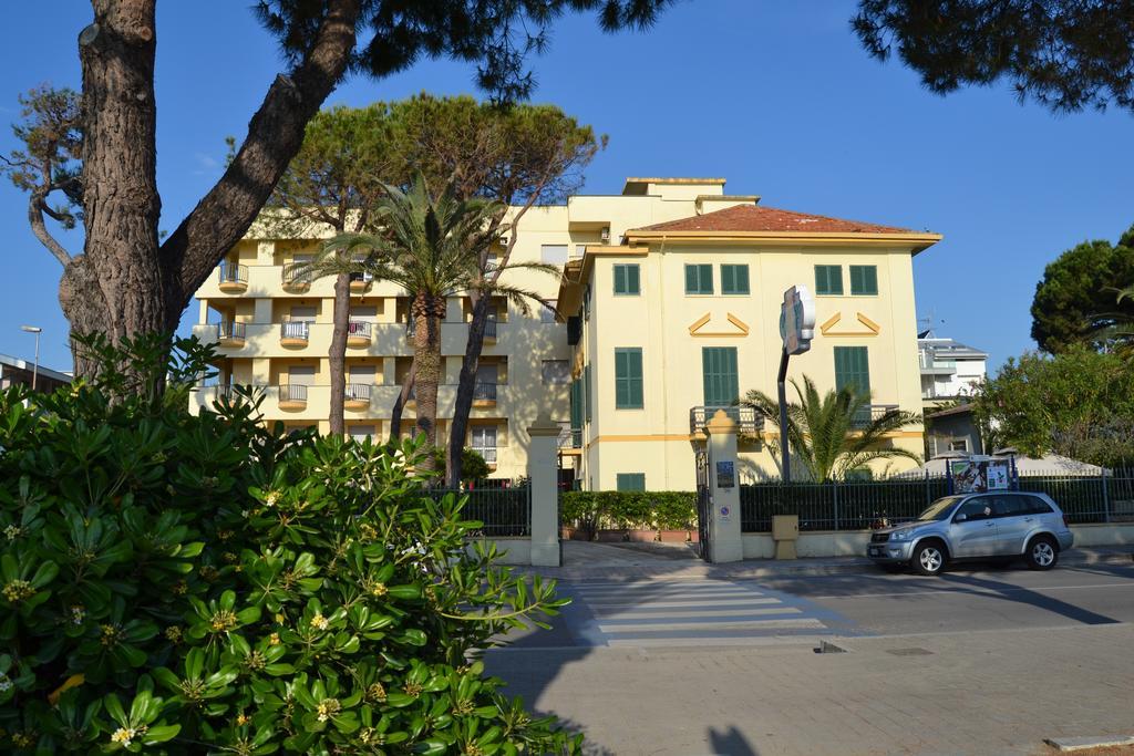 Hotel Quattropalme Tortoreto Dış mekan fotoğraf